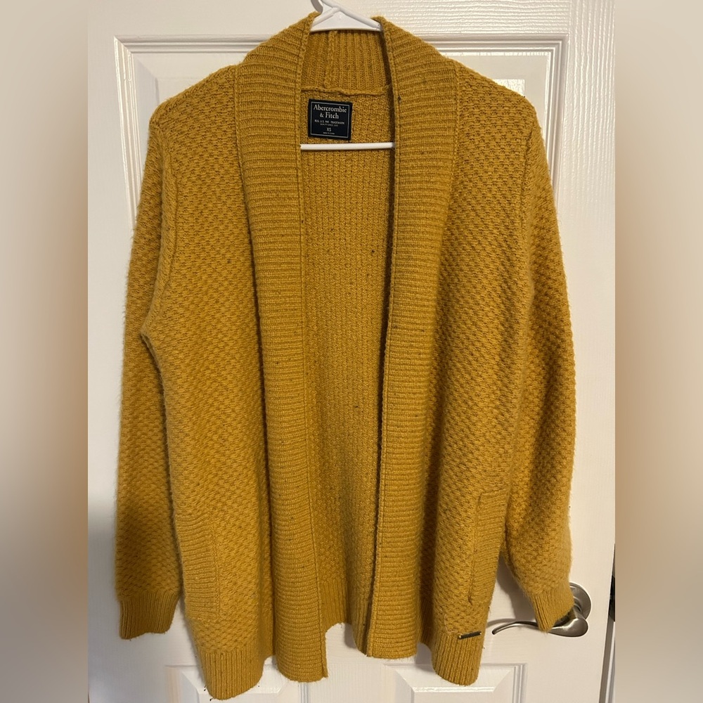 Abercrombie & Fitch Mustard Cardigan